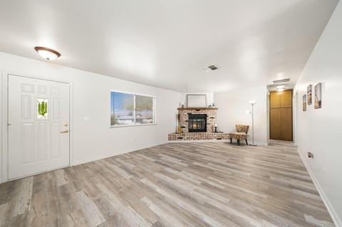 7439 Hermosa Ave, Yucca Valley, CA 92284 photo 4