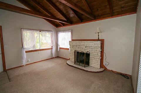 1006 Greenway Dr, Big Bear City, CA 92314 photo 4