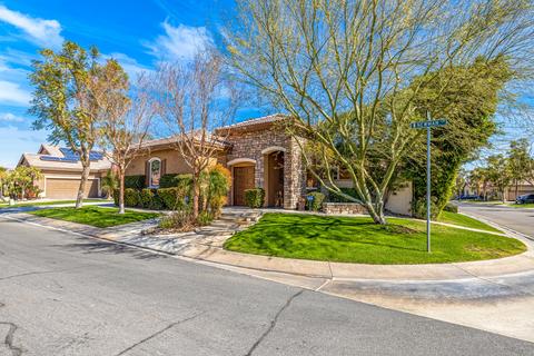 49790 Newman Cir, Indio, CA 92201 photo 2