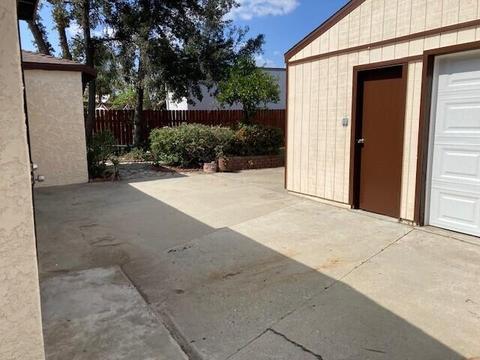 326 E Wilson St, Rialto, CA 92376 photo 13