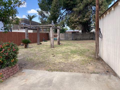 326 E Wilson St, Rialto, CA 92376 photo 19