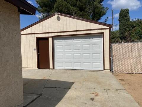 326 E Wilson St, Rialto, CA 92376 photo 14