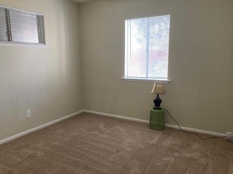 326 E Wilson St, Rialto, CA 92376 photo 8
