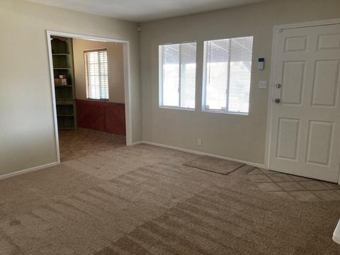 326 E Wilson St, Rialto, CA 92376 photo 2