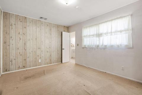 566 S Eucalyptus Ave, Rialto, CA 92376 photo 20