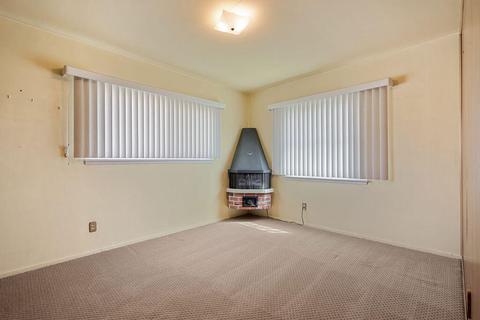 566 S Eucalyptus Ave, Rialto, CA 92376 photo 24