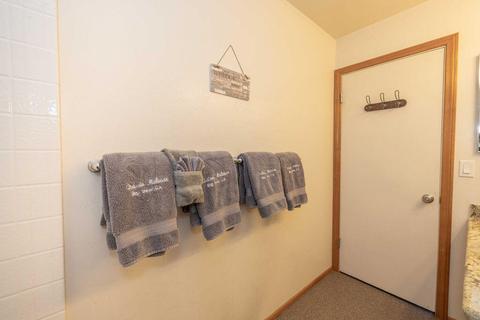 1409 Malabar Way, Big Bear City, CA 92314 photo 24