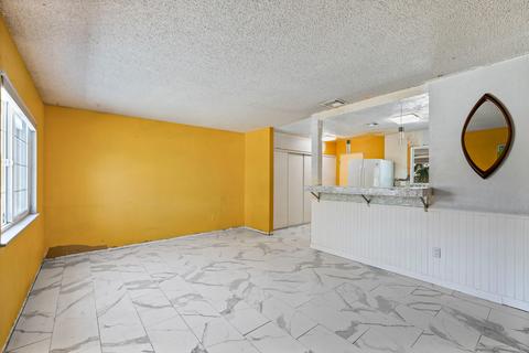 82221 Crest Ave, Indio, CA 92201 photo 4