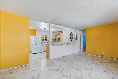 82221 Crest Ave, Indio, CA 92201 photo 6