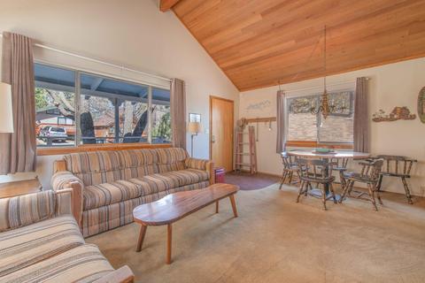 867 Maple Ln, Sugarloaf, CA 92386 photo 8