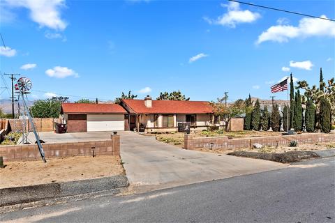 7028 La Habra Ave, Yucca Valley, CA 92284 photo 2