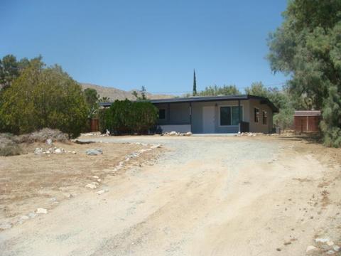 49258 Hibiscus Dr, Morongo Valley, CA 92256 photo 2