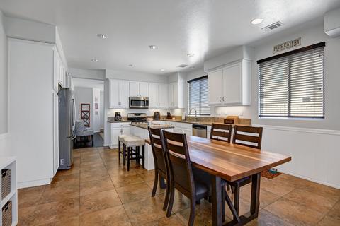 37232 Melbourne St, Indio, CA 92203 photo 6