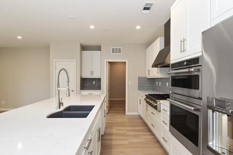 51501 Golden Eagle Dr, Indio, CA 92201 photo 2