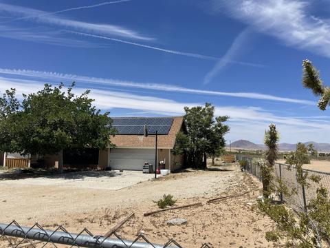 31340 Pawnee St, Lucerne Valley, CA 92356 photo 2