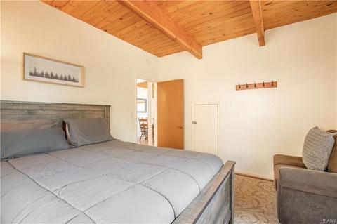 43869 Mendocino Dr, Big Bear Lake, CA 92315 photo 14