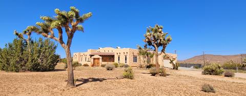4928 Canton St, Yucca Valley, CA 92284 photo 3