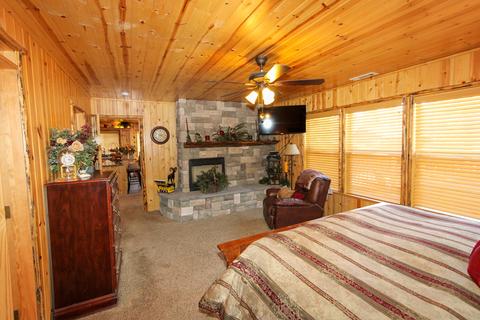 524 E Barker Blvd, Big Bear City, CA 92314 photo 17
