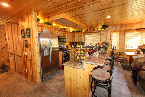 524 E Barker Blvd, Big Bear City, CA 92314 photo 11