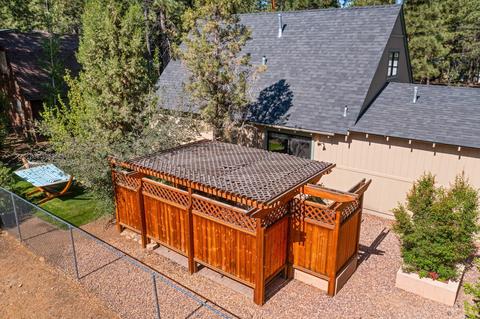 960 D Ln, Big Bear City, CA 92314 photo 9
