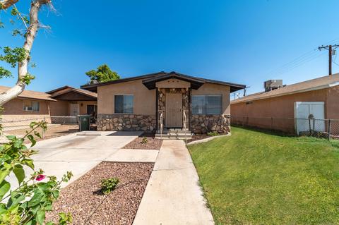951 Martin Pl, Brawley, CA 92227 photo 1