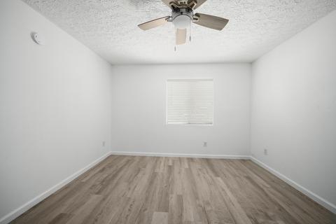 951 Martin Pl, Brawley, CA 92227 photo 12