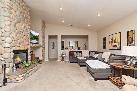 1625 Malabar Way, Big Bear City, CA 92314 photo 15