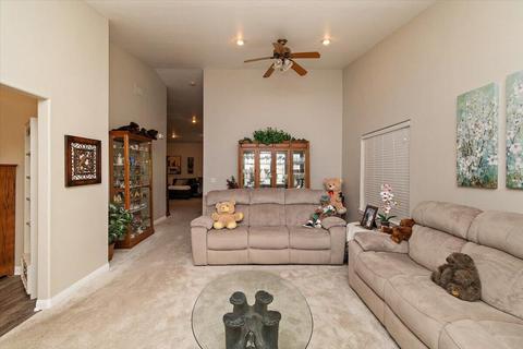 1625 Malabar Way, Big Bear City, CA 92314 photo 7