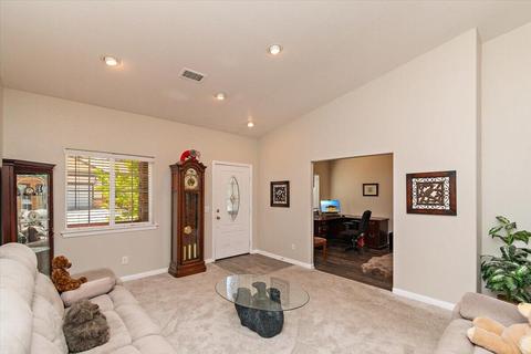 1625 Malabar Way, Big Bear City, CA 92314 photo 6