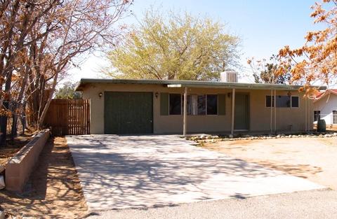7580 Palm Ave, Yucca Valley, CA 92284 photo 1