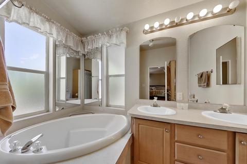 6 Diamond E Dr, Palm Desert, CA 92260 photo 10