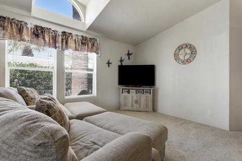 6 Diamond E Dr, Palm Desert, CA 92260 photo 5