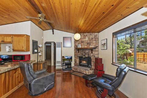 2059 1st Ln, Big Bear City, CA 92314 photo 2