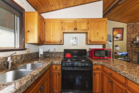 2059 1st Ln, Big Bear City, CA 92314 photo 7