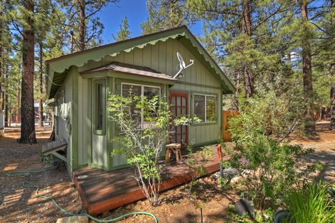 2059 1st Ln, Big Bear City, CA 92314 photo 18