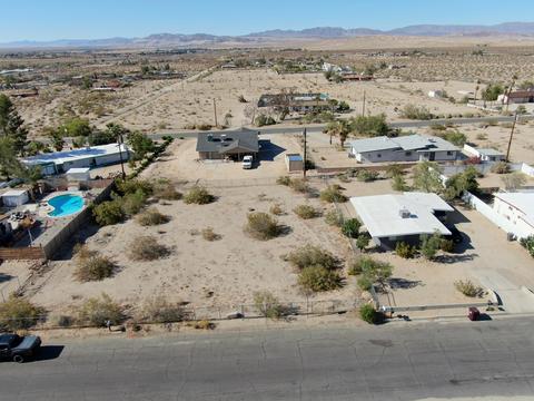 231 Serrano Dr, Twentynine Palms, CA 92277