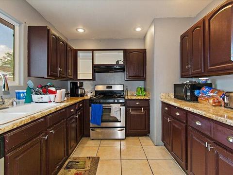 43765 Yucca St, Indio, CA 92201 photo 10