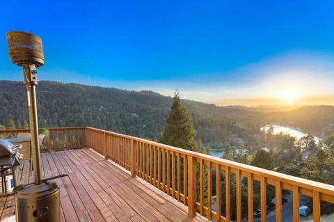 672 Arth Dr, Crestline, CA 92325 photo 2
