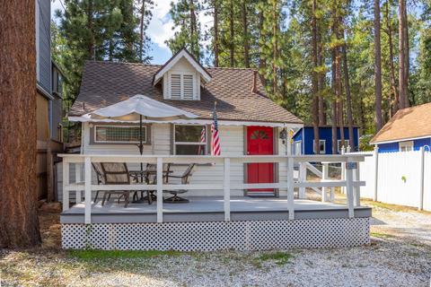42627 Cedar Ave, Big Bear Lake, CA 92315 photo 1