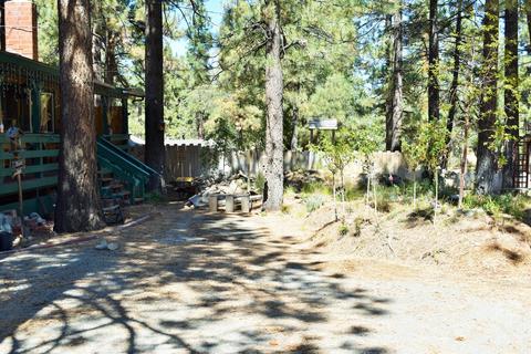278 Maple Ln, Sugarloaf, CA 92386 photo 2