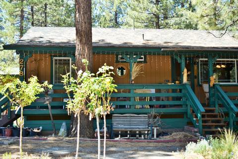 278 Maple Ln, Sugarloaf, CA 92386 photo 1