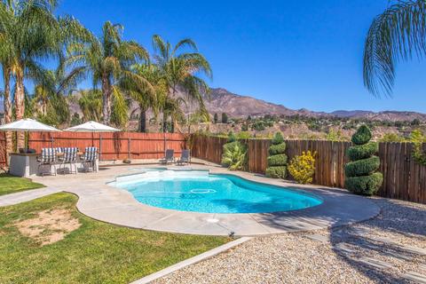 6985 Grove Ave, Highland, CA 92346 photo 5
