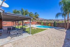 6985 Grove Ave, Highland, CA 92346 photo 6