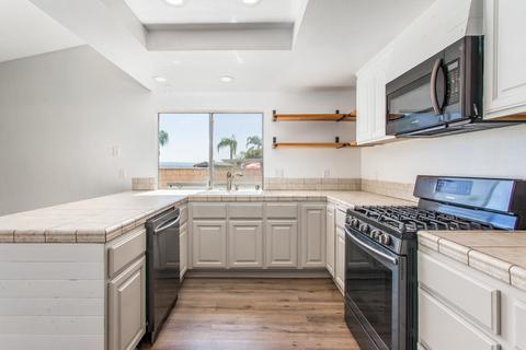 6985 Grove Ave, Highland, CA 92346 photo 10