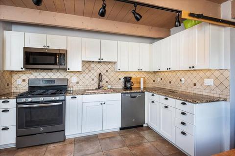 49149 Hibiscus Dr, Morongo Valley, CA 92256 photo 11