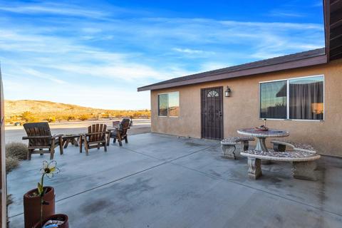 56050 Shannon Rd, Landers, CA 92285 photo 4