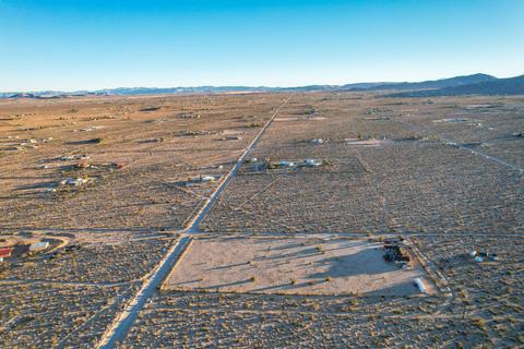 56050 Shannon Rd, Landers, CA 92285 photo 48