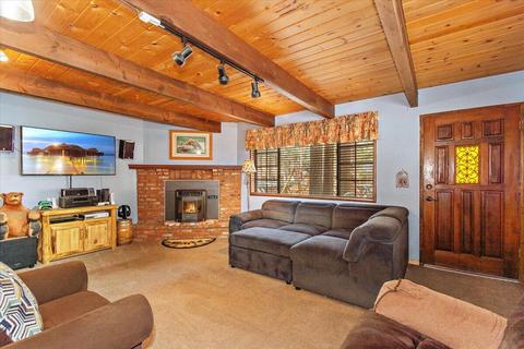 2066 6th Ln, Big Bear City, CA 92314 photo 6
