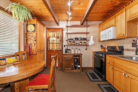 2066 6th Ln, Big Bear City, CA 92314 photo 11