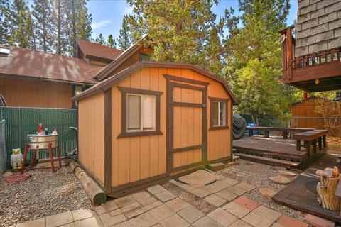 2066 6th Ln, Big Bear City, CA 92314 photo 26